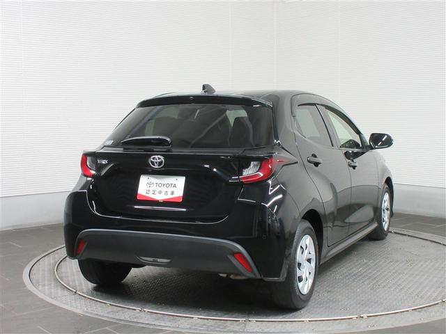 ヤリス Ｇ　フルセグ　ＤＶＤ再生　バックカメラ　衝突被害軽減システム　ＥＴＣ　ドラレコ（3枚目）