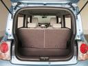 トランクはゆとりがあります。日常のお買いものにも十分な容量。