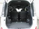 リヤシートを両側跳ね上げた状態です。