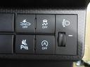 両側電動スライドドアスイッチです。運転席から操作できるので乗り降りが楽です。