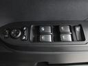 もちろん全席パワーウインドー付。運転席から操作できて便利です。