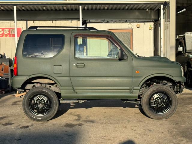 ジムニー ＦＩＳフリースタイルワールドカップリミテッド　４ＷＤ　リフトアップ　オートマ（4枚目）