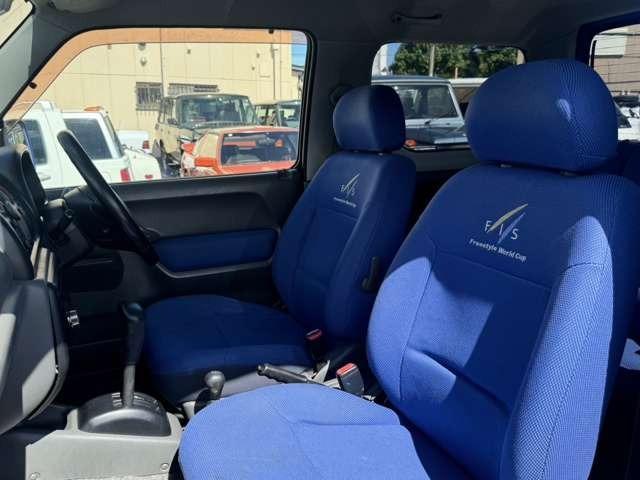 ジムニー ＦＩＳフリースタイルワールドカップリミテッド　４ＷＤ　リフトアップ　オートマ（12枚目）