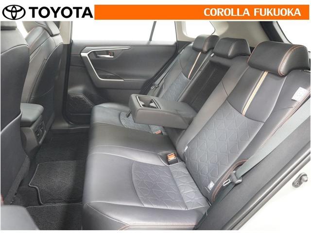 ＲＡＶ４ アドベンチャー　衝突被害軽減システム　サンルーフ　４ＷＤ　メモリーナビ　フルセグ　ＥＴＣ　バックカメラ　ドラレコ　ＣＤ　ＤＶＤ再生　キーレス　スマートキー　盗難防止装置（13枚目）