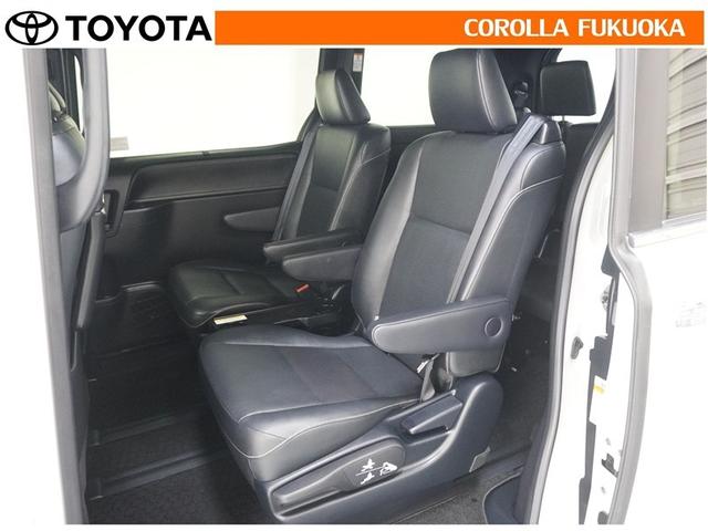 �Z�J���h�V�[�g�͍��E�Ɨ��̃V�[�g�`��B�D�݂̎p���ł������h���C�u�I