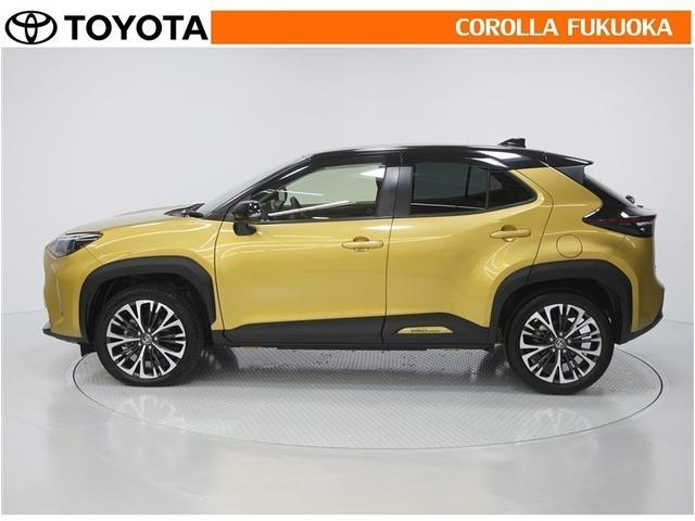 ヤリスクロス Ｚ　衝突被害軽減システム　メモリーナビ　ＥＴＣ　バックカメラ　ドラレコ　ＣＤ　ＤＶＤ再生　キーレス　スマートキー　盗難防止装置（6枚目）