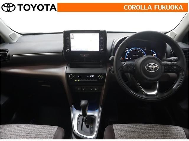 ヤリスクロス Ｚ　衝突被害軽減システム　メモリーナビ　ＥＴＣ　バックカメラ　ドラレコ　ＣＤ　ＤＶＤ再生　キーレス　スマートキー　盗難防止装置（15枚目）