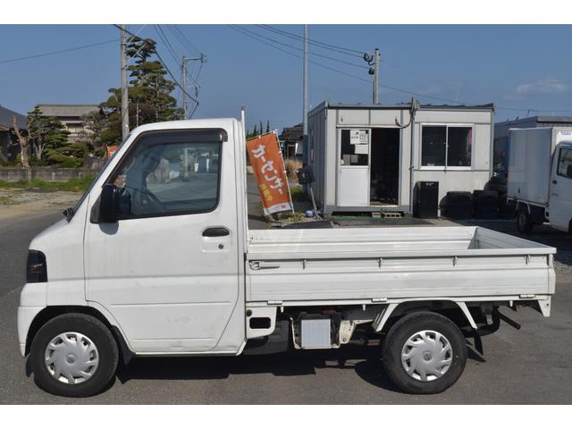 クリッパートラック ＳＤ　車検令和８年１月　タイミングベルト交換済み　エアコン　マニュアル　パワステ　エアバック　ラジオ　レベライザー（12枚目）
