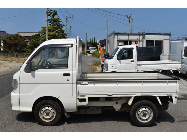 ハイゼットトラック ＳＤＸ　４ＷＤ　エアコン　５速マニュアル　パワステ　ラジオ（12枚目）