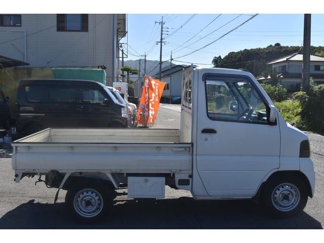 ミニキャブトラック Ｖタイプ　車検令和８年９月　５速マニュアル　エアコン　パワステ（11枚目）