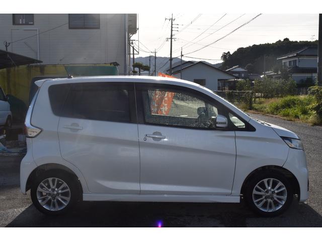 デイズ ハイウェイスター　Ｘ　車検令和８年１０月　ナビ　ＴＶ　バックモニター　ＡＢＳ　エアバック　タイミングチェーン　パワステ　アイドリングストップ　純正アルミホイール　パワーウィンドウ　フォグ（11枚目）