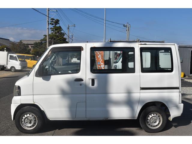 クリッパーバン ＳＤ　車検令和９年２月２５日　タイミングベルト交換済み　５速マニュアル　エアコン　エアバック　ラジオ　アマゾン　サーフィン　キャンプ　釣り　車中泊（13枚目）