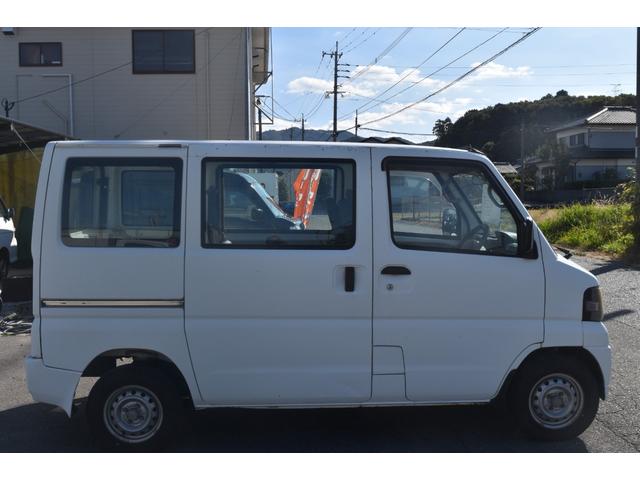 クリッパーバン ＳＤ　車検令和９年２月２５日　タイミングベルト交換済み　５速マニュアル　エアコン　エアバック　ラジオ　アマゾン　サーフィン　キャンプ　釣り　車中泊（17枚目）