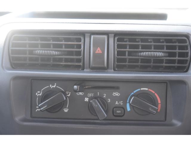 クリッパーバン ＳＤ　車検令和９年２月２５日　タイミングベルト交換済み　５速マニュアル　エアコン　エアバック　ラジオ　アマゾン　サーフィン　キャンプ　釣り　車中泊（18枚目）