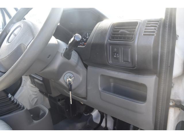 クリッパーバン ＳＤ　車検令和９年２月２５日　タイミングベルト交換済み　５速マニュアル　エアコン　エアバック　ラジオ　アマゾン　サーフィン　キャンプ　釣り　車中泊（21枚目）