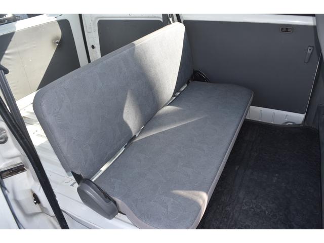 クリッパーバン ＳＤ　車検令和９年２月２５日　タイミングベルト交換済み　５速マニュアル　エアコン　エアバック　ラジオ　アマゾン　サーフィン　キャンプ　釣り　車中泊（23枚目）