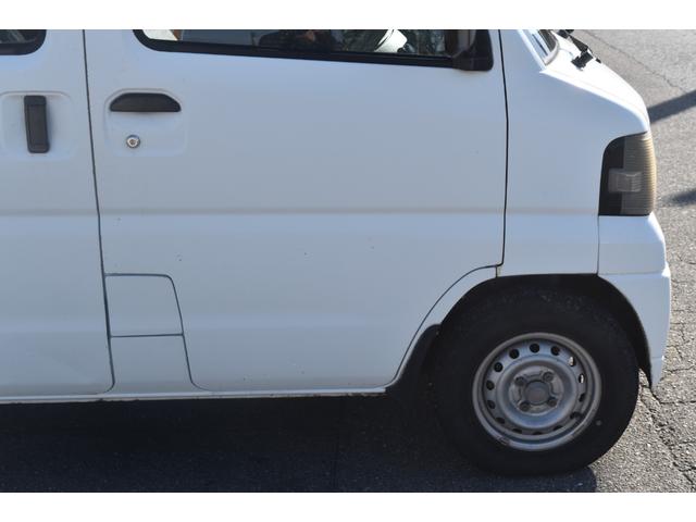 クリッパーバン ＳＤ　車検令和９年２月２５日　タイミングベルト交換済み　５速マニュアル　エアコン　エアバック　ラジオ　アマゾン　サーフィン　キャンプ　釣り　車中泊（30枚目）