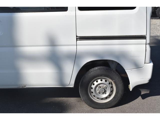 クリッパーバン ＳＤ　車検令和９年２月２５日　タイミングベルト交換済み　５速マニュアル　エアコン　エアバック　ラジオ　アマゾン　サーフィン　キャンプ　釣り　車中泊（32枚目）