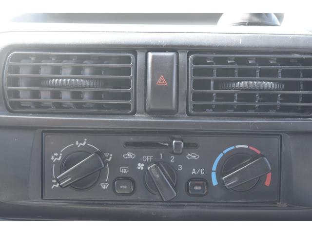 クリッパーバン ＤＸ　４ＷＤ　タイミングベルト交換済み　ハイルーフ　エアコン　エアバック　パワステ　５速マニュアル　アマゾン　サーフィン　キャンプ　釣り　車中泊（18枚目）