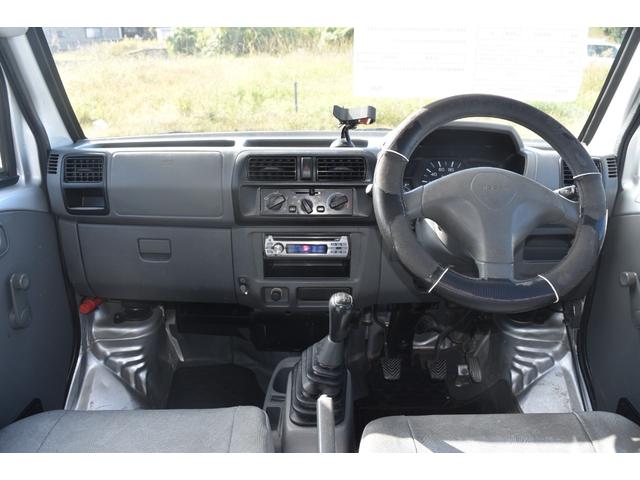 クリッパーバン ＤＸ　４ＷＤ　タイミングベルト交換済み　ハイルーフ　エアコン　エアバック　パワステ　５速マニュアル　アマゾン　サーフィン　キャンプ　釣り　車中泊（25枚目）