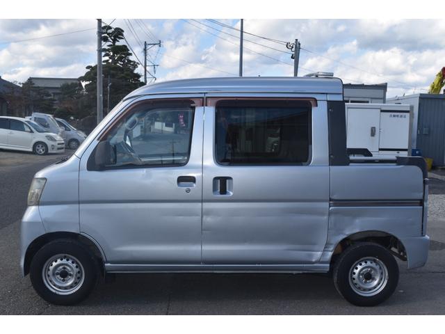 ハイゼットカーゴ デッキバンG 車検令和9年9月 デッキバン オートマ エアコン タイミングチェーン パワステ エアバック パワーウィンドウ ラジオ(12枚目)
