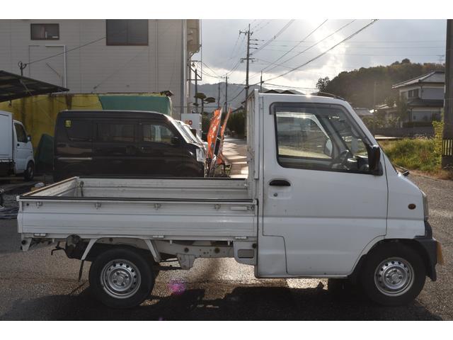 MITSUBISHI MINICAB TRUCK V TYPE
