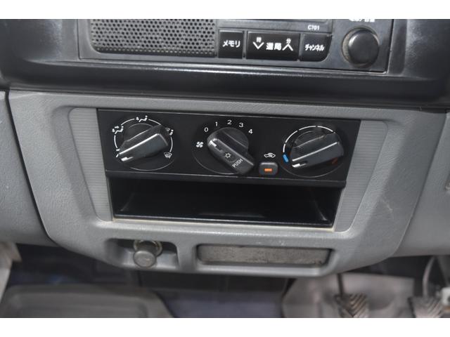 MITSUBISHI MINICAB TRUCK V TYPE