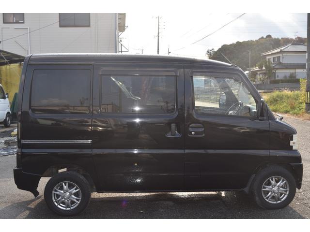 クリッパーバン ＤＸブラックＬＴＤ　車検令和８年３月　４ＷＤ　エアコン　ＥＴＣ　オートマ　ハイルーフ　パワステ　エアバック　社外アルミホイール　レベライザー（17枚目）