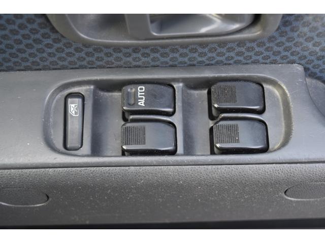 ハイゼットカーゴ クルーズ 車検令和8年8月28日 4WD 社外アルミホイール エアコン エアバック パワステ パワーウィンドウ ハイルーフ 5速マニュアル(20枚目)