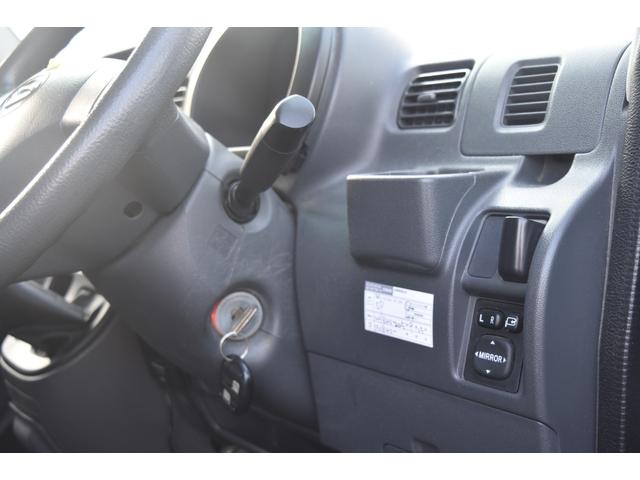 ハイゼットカーゴ クルーズ 車検令和8年8月28日 4WD 社外アルミホイール エアコン エアバック パワステ パワーウィンドウ ハイルーフ 5速マニュアル(21枚目)