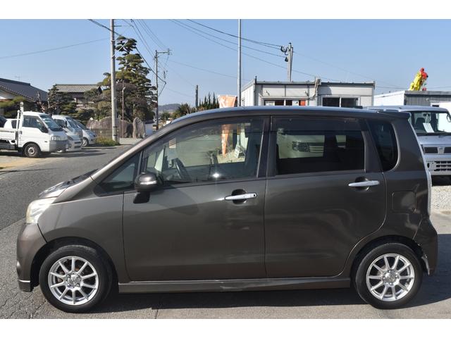 ムーヴ カスタム　ＲＳ　車検令和９年９月　ナビ　ＴＶ　バックモニター　ＣＶＴ　プッシュスタート　タイミングチェーン　オートエアコン　パワステ　パワーウィンドウ　エアバック　フォグ　アルミホイール（12枚目）