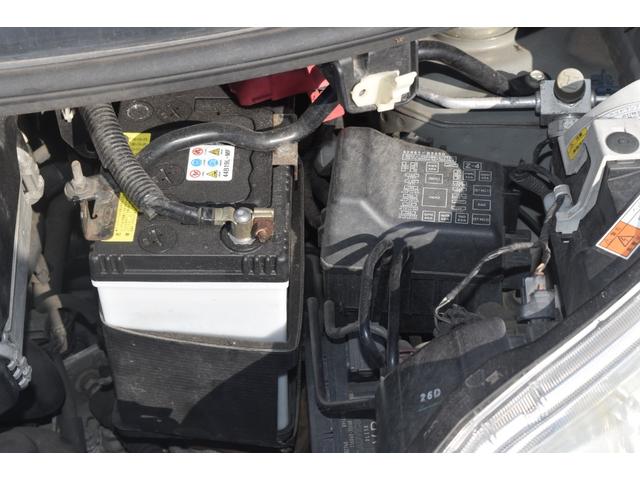 ムーヴ カスタム　ＲＳ　車検令和９年９月　ナビ　ＴＶ　バックモニター　ＣＶＴ　プッシュスタート　タイミングチェーン　オートエアコン　パワステ　パワーウィンドウ　エアバック　フォグ　アルミホイール（17枚目）