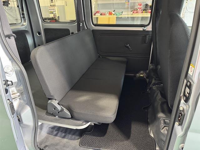 ハイゼットカーゴ ＤＸ　ＳＡＩＩＩ　キーレス　ＥＴＣ車載器　フロントシェルフ　オートライト　ＬＥＤヘッドライト　アイドリングストップ（11枚目）