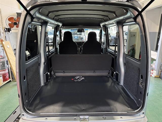 ハイゼットカーゴ ＤＸ　ＳＡＩＩＩ　キーレス　ＥＴＣ車載器　フロントシェルフ　オートライト　ＬＥＤヘッドライト　アイドリングストップ（13枚目）