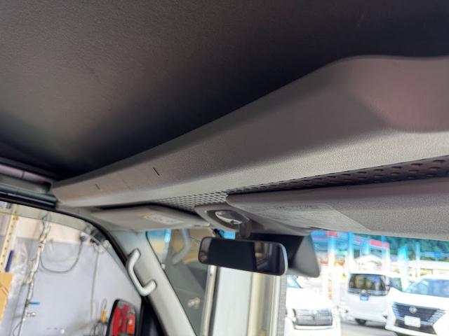 ハイゼットカーゴ ＤＸ　ＳＡＩＩＩ　キーレス　ＥＴＣ車載器　フロントシェルフ　オートライト　ＬＥＤヘッドライト　アイドリングストップ（19枚目）