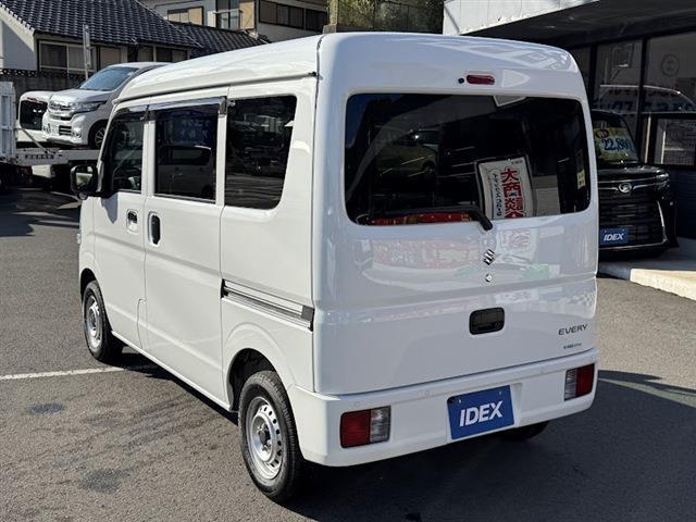 エブリイ ＰＡリミテッド　スズキセーフティサポート　キーレス　ＥＴＣ車載器　オートライト　社外バックモニター　純正ラジオ（4枚目）