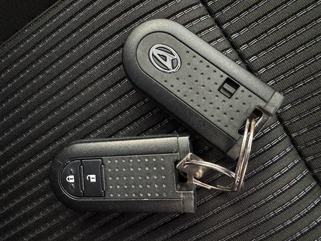 ムーヴ ＸリミテッドＩＩ　ＳＡＩＩＩ　キーレス　プッシュスタート　純正オーディオ　ステアリングスイッチ　純正アルミ　ＬＥＤヘッドライト（17枚目）