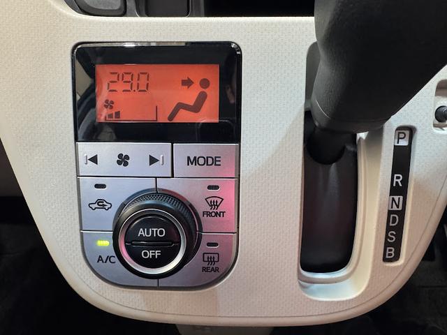 ムーヴ ＸリミテッドＩＩ　ＳＡＩＩＩ　キーレス　プッシュスタート　純正オーディオ　ステアリングスイッチ　純正アルミ　ＬＥＤヘッドライト（20枚目）