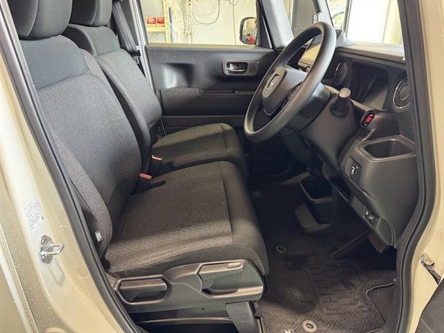 Ｎ－ＢＯＸカスタム ベースグレード　ホンダセンシング　左側パワースライドドア　純正ナビ　フルセグＴＶ　Ｂｌｕｅｔｏｏｔｈ　バックモニター　アダプティブクルーズコントロール　ＬＥＤヘッドライト・シーケンシャルウィンカー（10枚目）