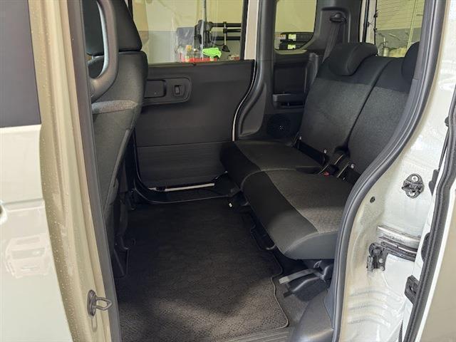 Ｎ－ＢＯＸカスタム ベースグレード　ホンダセンシング　左側パワースライドドア　純正ナビ　フルセグＴＶ　Ｂｌｕｅｔｏｏｔｈ　バックモニター　アダプティブクルーズコントロール　ＬＥＤヘッドライト・シーケンシャルウィンカー（13枚目）