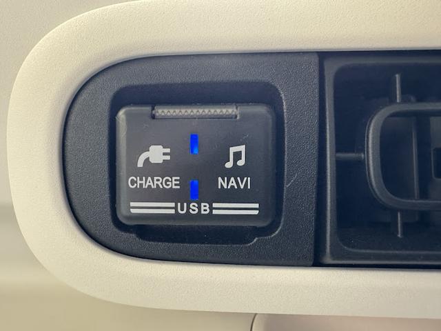 ムーヴキャンバス ストライプスＧ　両側パワースライドドア　プッシュスタート　ＥＴＣ車載器　純正ナビ　フルセグＴＶ　パノラマビューモニター　シートヒーター　ホッとカップホルダー　前後ドライブレコーダー　ＬＥＤヘッドライト・フォグランプ（24枚目）