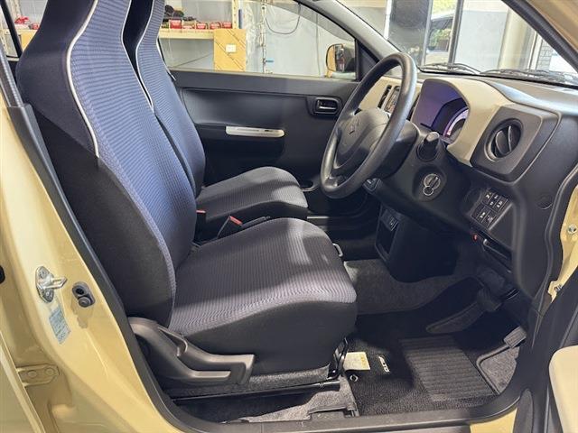 アルト Ｌ　レーダーブレーキサポート　ＥＴＣ車載器　オートライト　シートヒーター　キーレス　アイドリングストップ（10枚目）