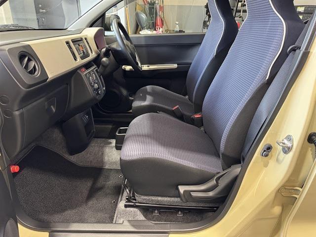 アルト Ｌ　レーダーブレーキサポート　ＥＴＣ車載器　オートライト　シートヒーター　キーレス　アイドリングストップ（11枚目）