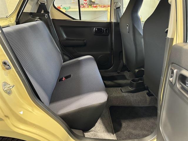 アルト Ｌ　レーダーブレーキサポート　ＥＴＣ車載器　オートライト　シートヒーター　キーレス　アイドリングストップ（12枚目）