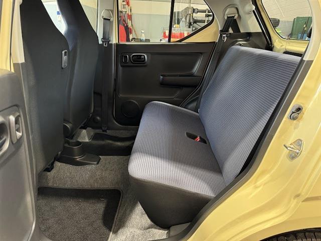 アルト Ｌ　レーダーブレーキサポート　ＥＴＣ車載器　オートライト　シートヒーター　キーレス　アイドリングストップ（13枚目）