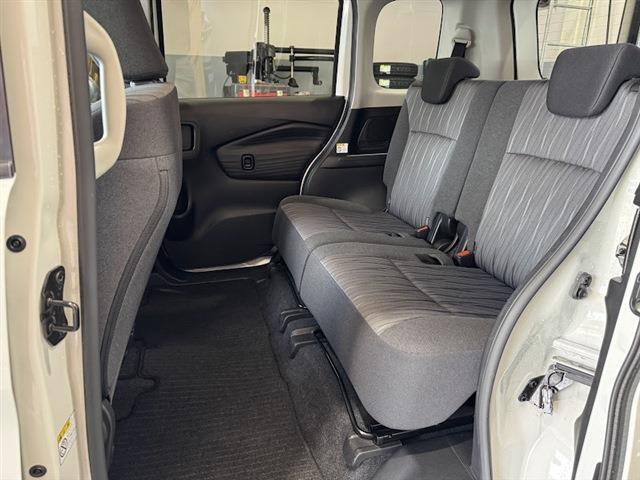 ソリオ Ｇ　スズキセーフティサポート　左側パワースライドドア　社外ナビ　Ｂｌｕｅｔｏｏｔｈ　バックモニター　ＥＴＣ車載器　オートライト（13枚目）