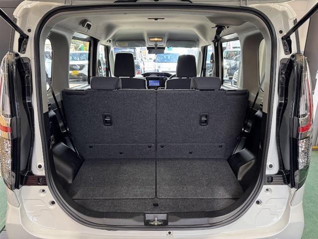 ソリオ Ｇ　スズキセーフティサポート　左側パワースライドドア　社外ナビ　Ｂｌｕｅｔｏｏｔｈ　バックモニター　ＥＴＣ車載器　オートライト（14枚目）