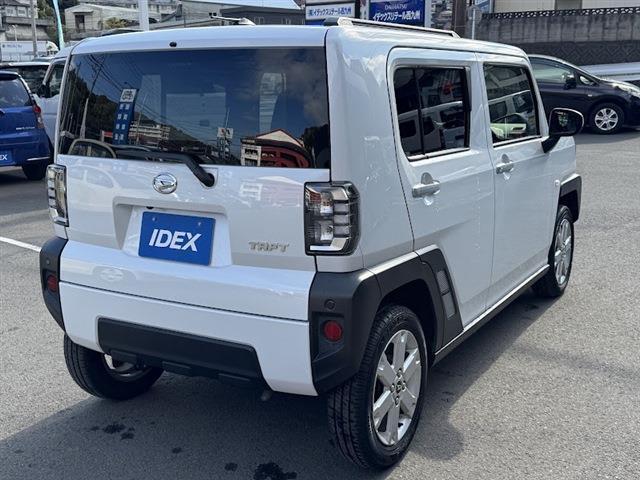 タフト Ｇ　社外ナビ　フルセグＴＶ　Ｂｌｕｅｔｏｏｔｈ　プッシュスタート　電動パーキングホールド　ステアリングスイッチ　ＬＥＤヘッドライト・フォグランプ　スカイフィールトップ（5枚目）