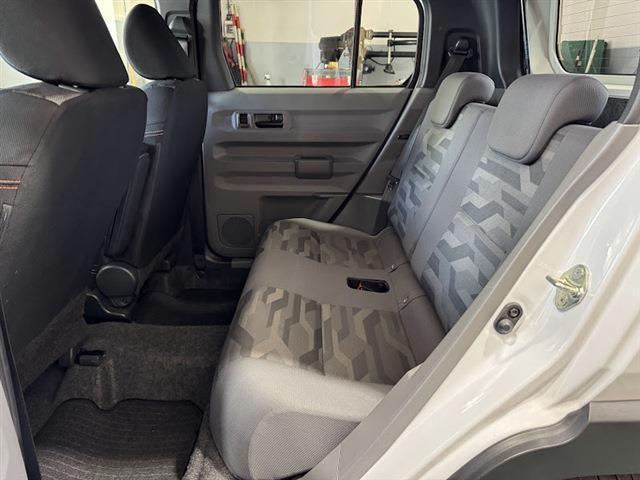 タフト Ｇ　社外ナビ　フルセグＴＶ　Ｂｌｕｅｔｏｏｔｈ　プッシュスタート　電動パーキングホールド　ステアリングスイッチ　ＬＥＤヘッドライト・フォグランプ　スカイフィールトップ（13枚目）