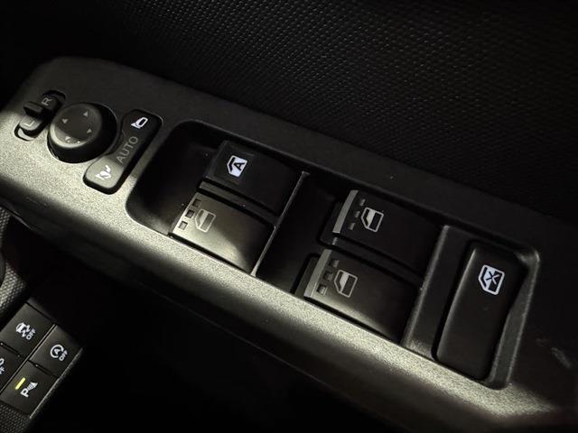 タフト Ｇ　社外ナビ　フルセグＴＶ　Ｂｌｕｅｔｏｏｔｈ　プッシュスタート　電動パーキングホールド　ステアリングスイッチ　ＬＥＤヘッドライト・フォグランプ　スカイフィールトップ（22枚目）